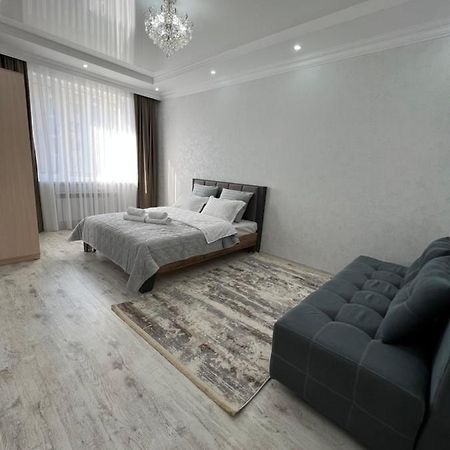 Apartamento Уютная Квартира На Expo-Smart Замок Astaná Exterior foto
