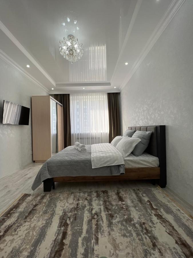 Apartamento Уютная Квартира На Expo-Smart Замок Astaná Exterior foto